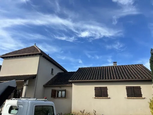 Nettoyage de toiture à Barbezieux, Coutras, Mr Waren